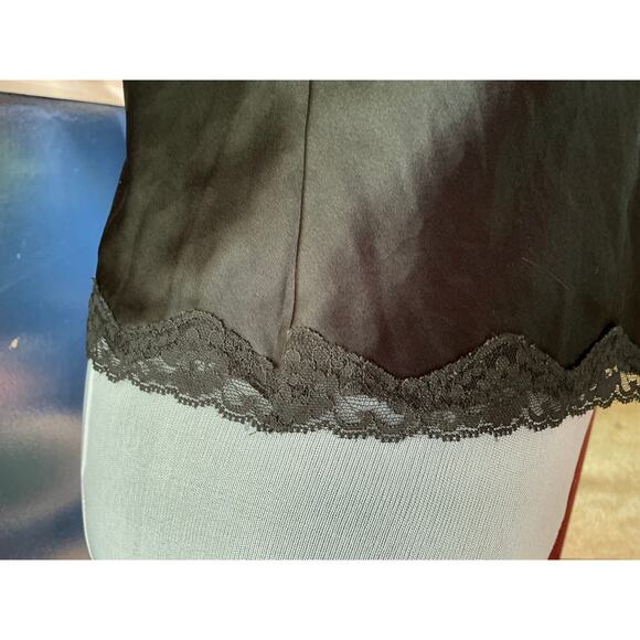 Victoria's Secret Super Soft Sleep Tank with Lace - Picture 3 of 5